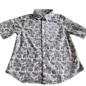 Boys and Arrows Gray Feather Print Short Sleeve Button Up Shirt Size 4